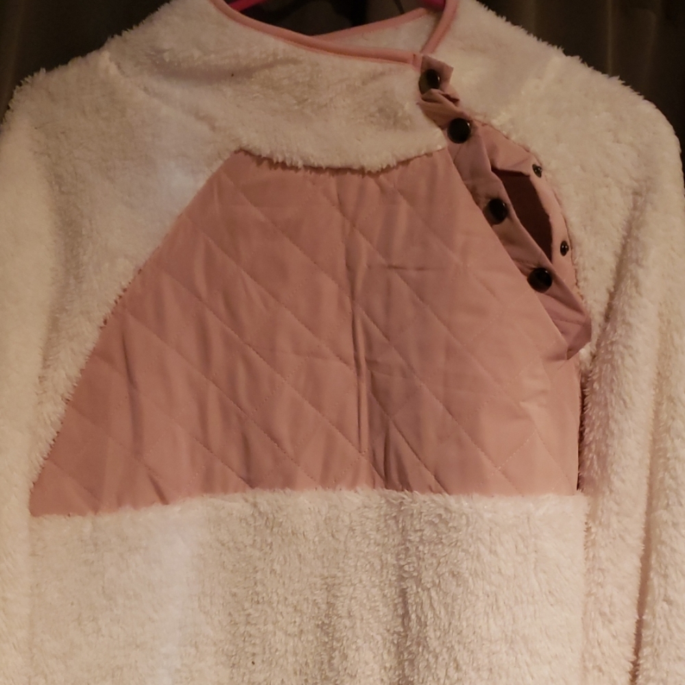 Sweater - Picture 3 of 3